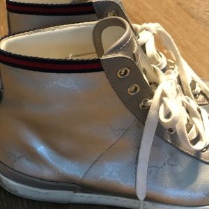 Sporty Gucci High Tops!